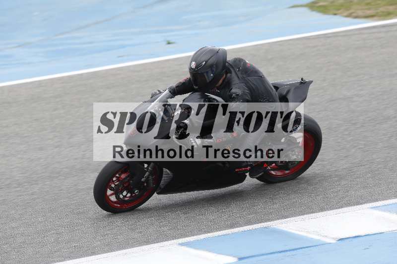 /02 28.-31.01.2025 Moto Center Thun Jerez/gruen-green/79